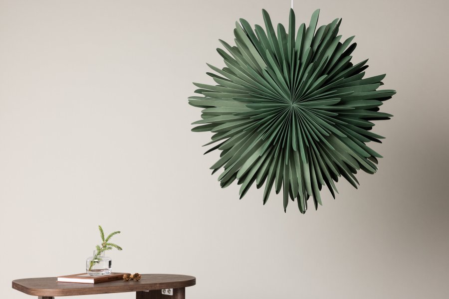 VENTURE DESIGN Sälen loftlampe - grn papir (80cm)