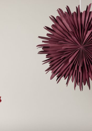 VENTURE DESIGN Sälen loftlampe - mrkerd papir (80cm)