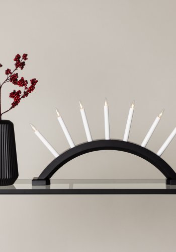 VENTURE DESIGN Kebnekaise bordlampe - hvid og sort fyrretr (55cm)