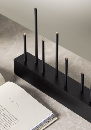 VENTURE DESIGN Kungsberget bordlampe - sort MDF og sort stl (77cm)