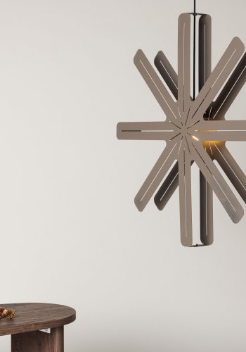 VENTURE DESIGN Säfsen loftlampe - mocca stl (80cm)