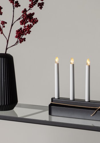 VENTURE DESIGN Näsfjället bordlampe - sort fyrretr