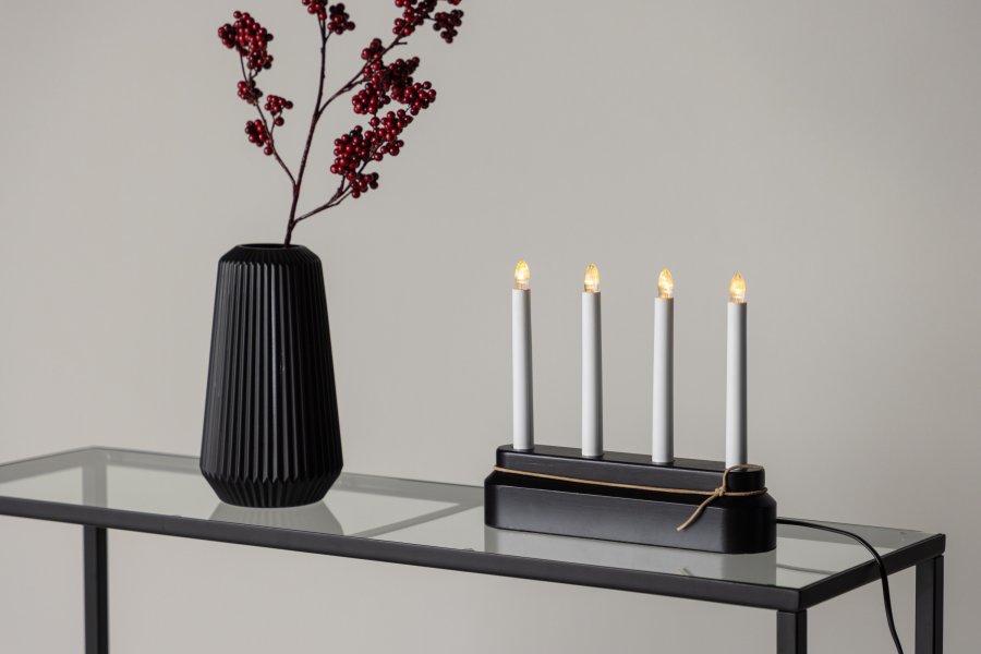 VENTURE DESIGN Näsfjället bordlampe - sort fyrretr