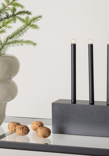 VENTURE DESIGN Fjällberget bordlampe - sort fyrretr