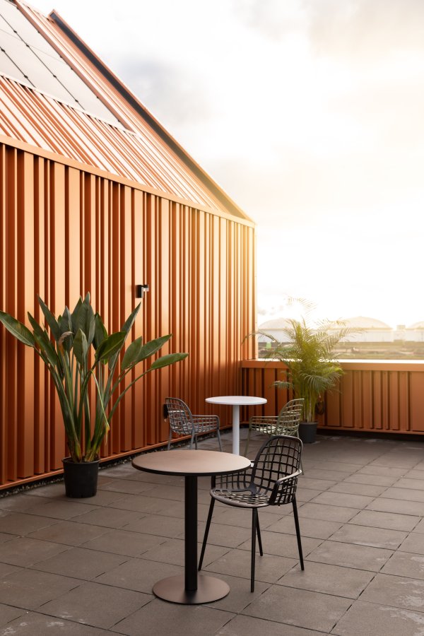 ZUIVER Metsu Bistro havebord, rund - sort stl (70)