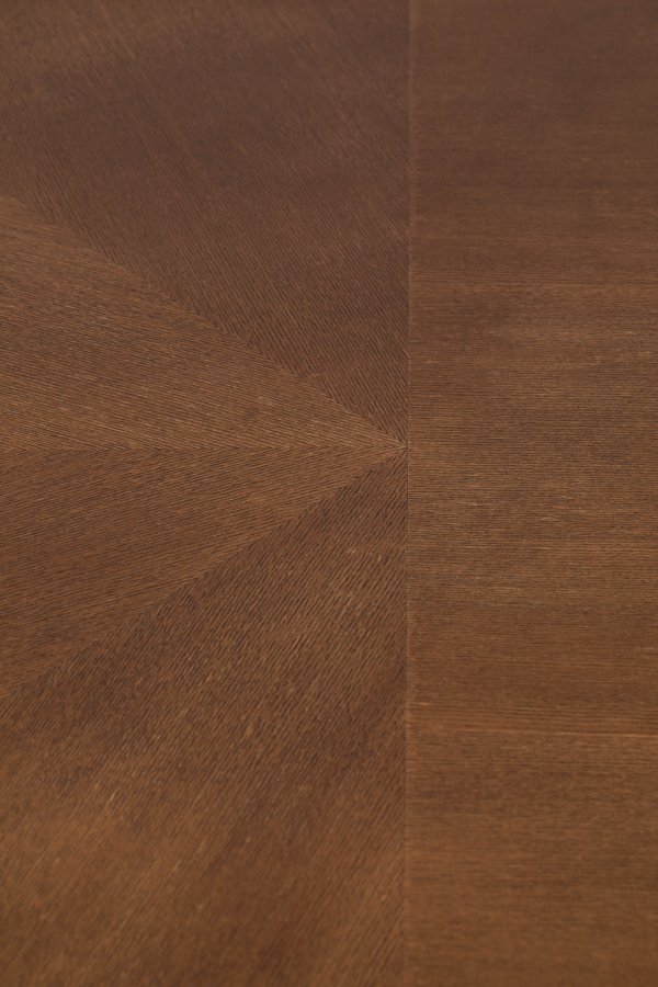 WHITE LABEL LIVING Denise spisebord, oval - brun askefinér og sort metal (180x90)