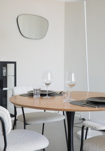 WHITE LABEL LIVING Raku spisebord, rund - natur egefinér og sort metal (110)