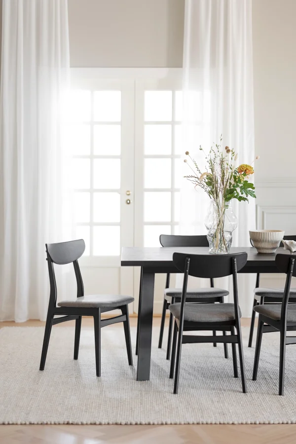 ROWICO Winnipeg spisebord, m. udtrk - sort egefinér og sort metal (200x100)