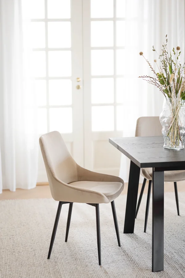 ROWICO Winnipeg spisebord, m. udtrk - sort egefinér og sort metal (200x100)