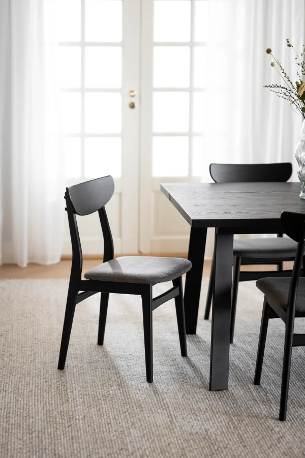 ROWICO Winnipeg spisebord, m. udtrk - sort egefinér og sort metal (200x100)