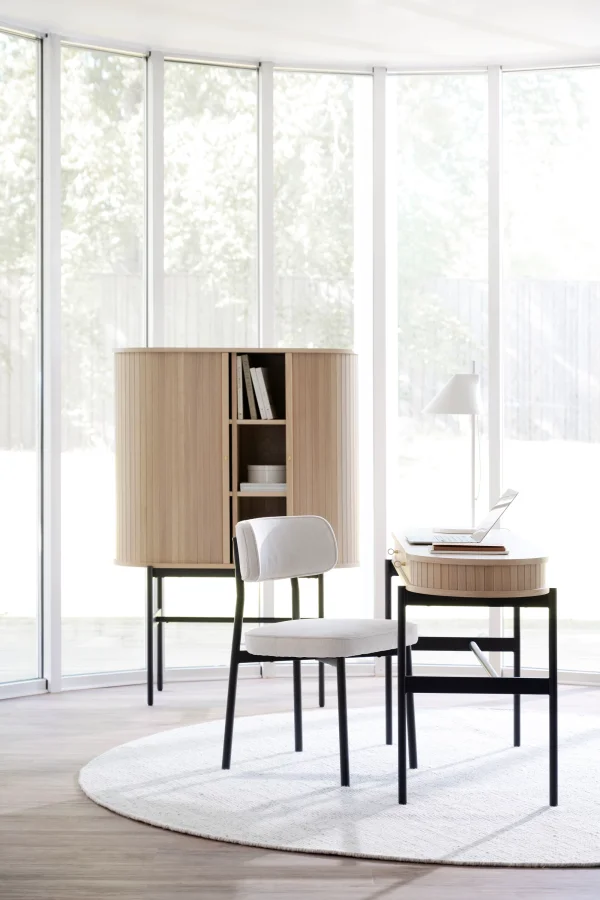 ROWICO Haddington konsolbord, m. 2 skuffer - hvidpigmenteret egefinér og sort metal (142x47)