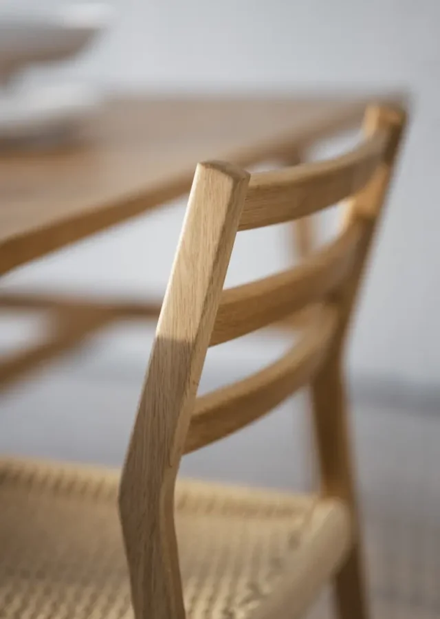 ROWICO Harlan spisebordsstol - lys beige papirsnor og natur eg