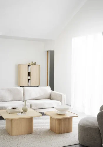 ROWICO Braden 3 pers. sofa - lys beige stof og natur egetr