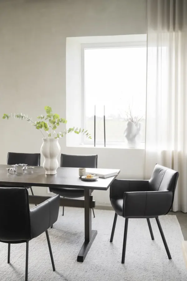 ROWICO Hinckley spisebordsstol, m. armln - sort lder og sort metal