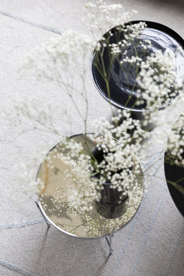 ZUIVER Cupid sidebord S, rund - slv glas og slv metal (43)