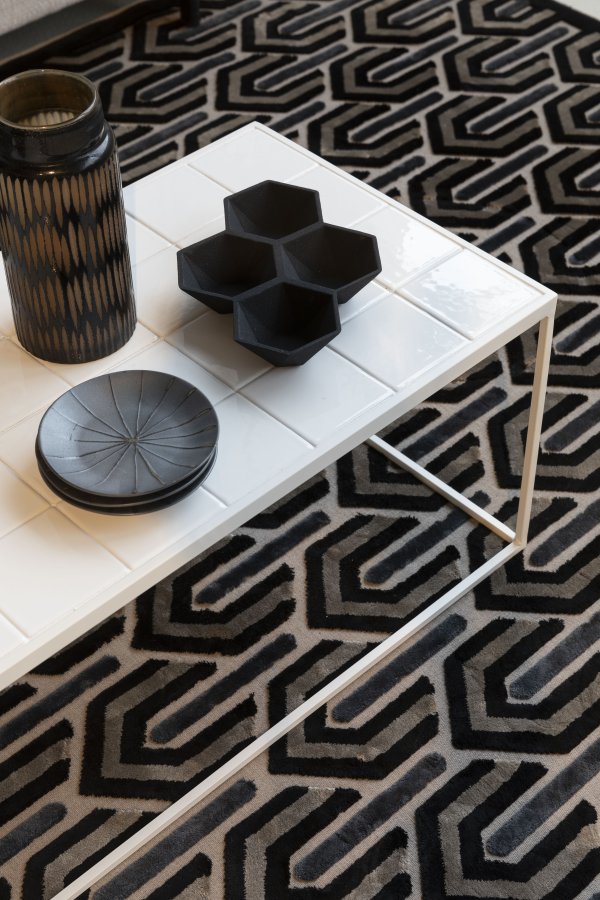 ZUIVER Glazed sofabord, rektangulr - hvid keramik og jern (93x42.5)