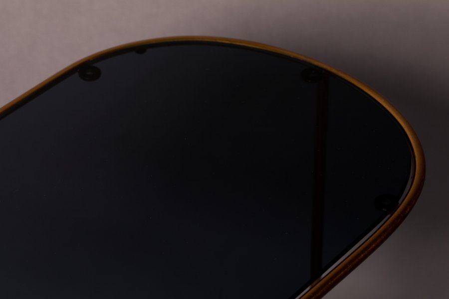 DUTCHBONE Eileen sidebord, m. magasinholder - rgfarvet glas og guld stl (51x32)