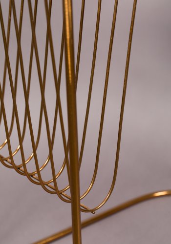 DUTCHBONE Eileen sidebord, m. magasinholder - rgfarvet glas og guld stl (51x32)