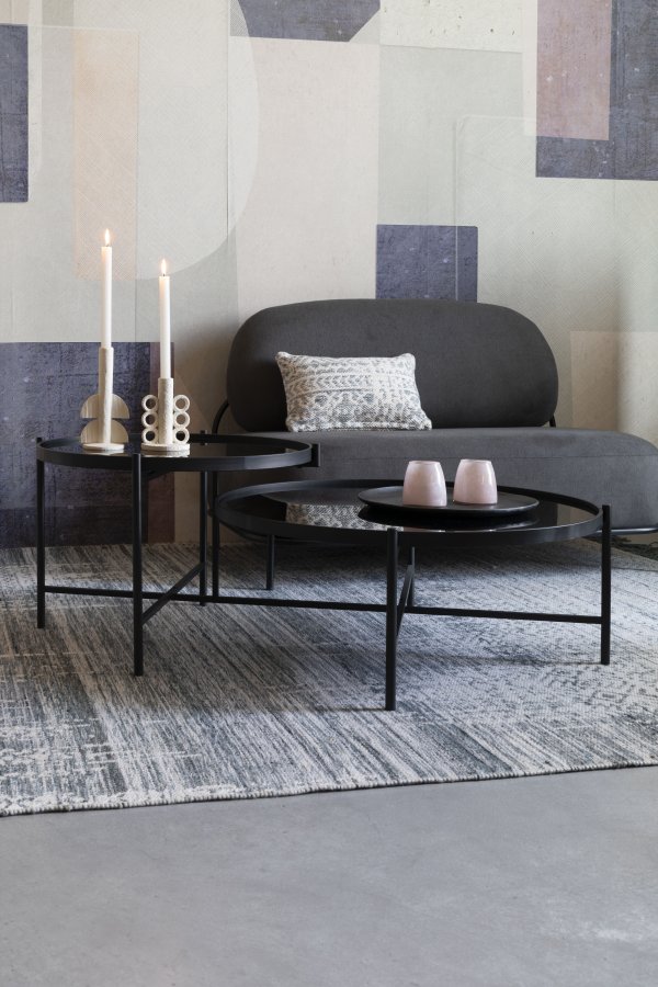 WHITE LABEL LIVING Li sofabord - sort glas og sort metal (122x82)