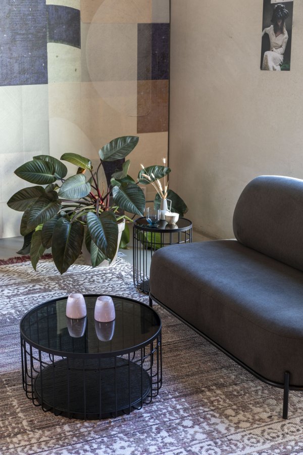 WHITE LABEL LIVING Lance M sofabord, rund - sort glas og metal (60)