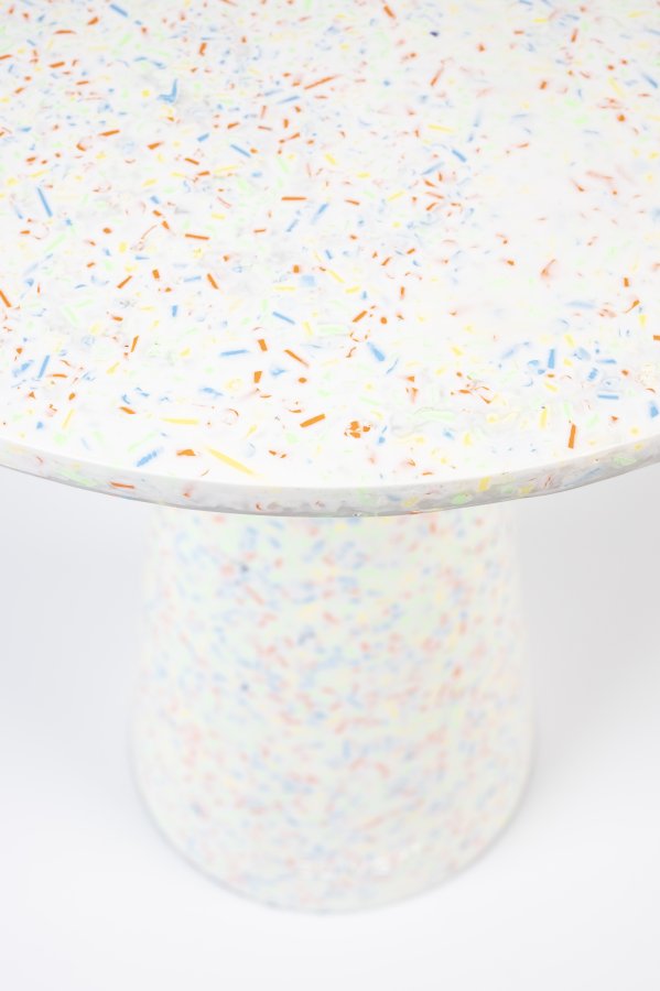 ZUIVER Victoria sidebord M, rund - multifarvet genbrugt terrazzo (40)