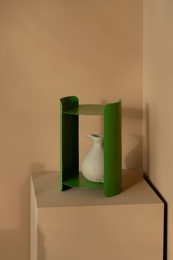 DUTCHBONE Navagio sidebord, m. 1 hylde, rund - grn metal (31)