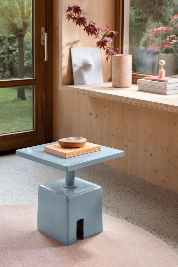 ZUIVER Chubby sidebord, kvadratisk - ocean bl jern (40x40)