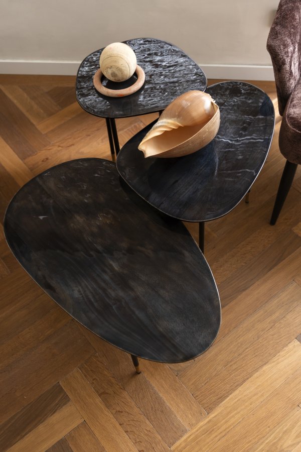 DUTCHBONE Phyllis sidebord, organisk - sort mangotr og sort jern (st med 3)