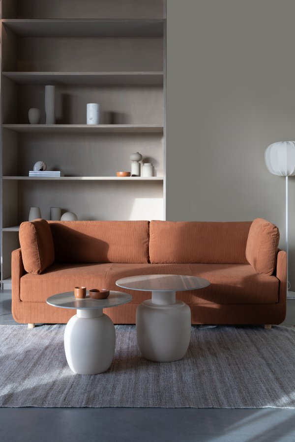 WHITE LABEL LIVING Karula sidebord, Lav, rund - beige keramik/jern (50)