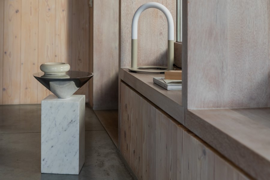 ZUIVER Pride sidebord - aluminium og hvid marmor (30)