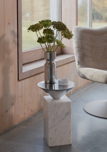 ZUIVER Pride sidebord - aluminium og hvid marmor (30)