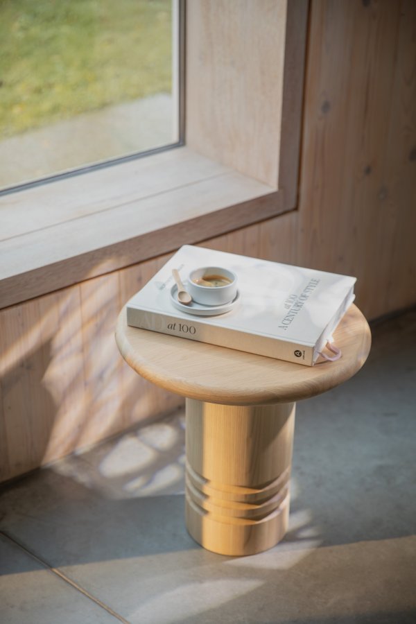 ZUIVER Chunk sidebord, rund - natur eg (45)