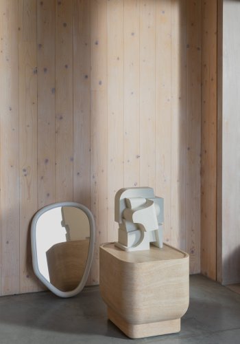 ZUIVER Noble sidebord, kvadratisk - beige travertinlook beton (45x45)