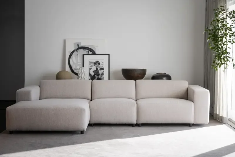 ROWICO Willard 4 pers. modul sofa, m. venstre chaiselong - lys beige stof