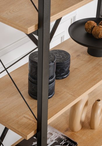 NORDVÄRK Elysian bogreol, m. 5 hylder - egefarvet melamin og sort metal