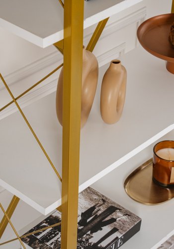 NORDVÄRK Elysian bogreol, m. 5 hylder - hvid melamin og guld metal