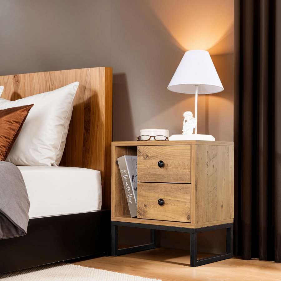 NORDVÄRK Glimmer natbord, m. 1 rum og 2 skuffer - Atlantic Pine melamin og sort metal (45,2x29,5)