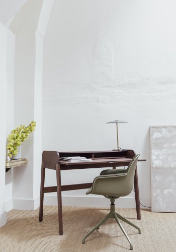 ZUIVER Barbier skrivebord, m. 1 bordlge og 2 rum - brun valnddefinér og gummitr (110x61)