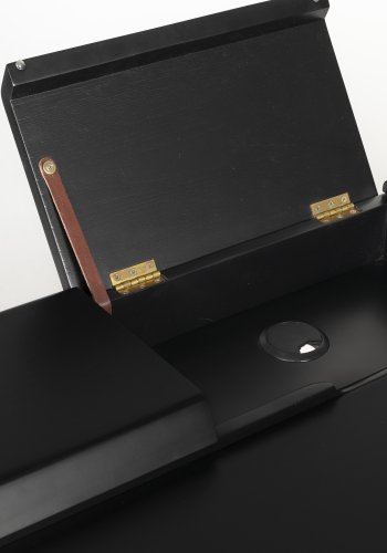 ZUIVER Kaat skrivebord, m. 2 skuffer - sort egefinér og asketr (120x70)