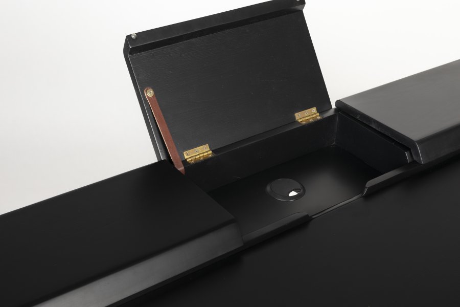 ZUIVER Kaat skrivebord, m. 2 skuffer - sort egefinér og asketr (120x70)