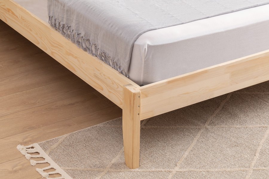 NORDVÄRK Izabelya 200 sengeramme, m. sengegavl og lamelbund - natur grantr og tr (90x200)