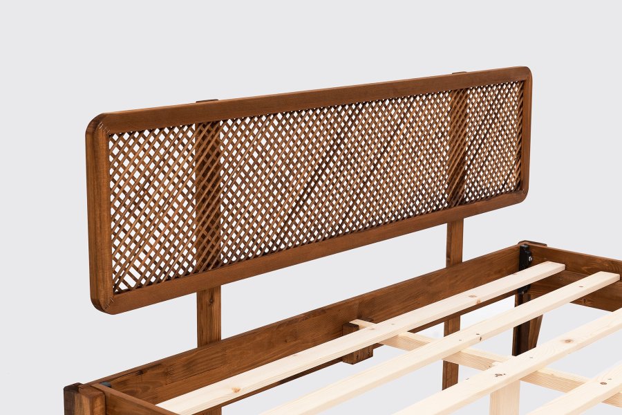 NORDVÄRK Izabelya 100 sengeramme, m. sengegavl og lamelbund - valndfarvet grantr og tr (100x200)