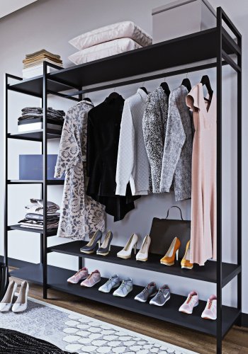 NORDVÄRK Pamir garderobeskab, m. 1 bjlestang, 5 hylder - sort melamin og metal