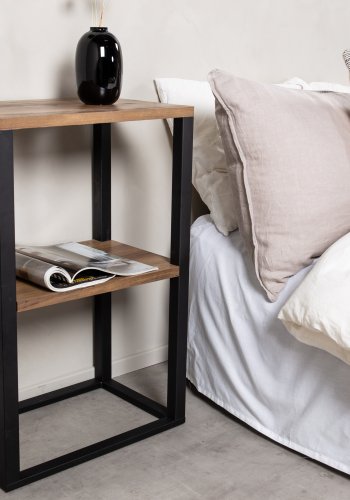 VENTURE DESIGN Rise sidebord, m. 1 hylde - teaktrsfarvet papirlaminat og sort stl (45x30)