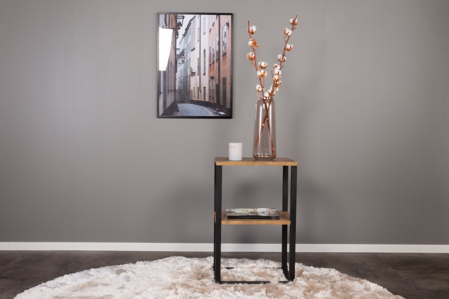 VENTURE DESIGN Rise sidebord, m. 1 hylde - teaktrsfarvet papirlaminat og sort stl (45x30)