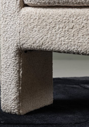 VENTURE DESIGN Ragusa lnestol, m. armln - hvid bouclé stof