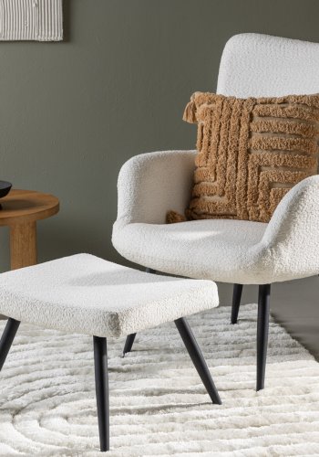 VENTURE DESIGN Como lnestol og fodskammel - hvid bouclé polyester og sort stl