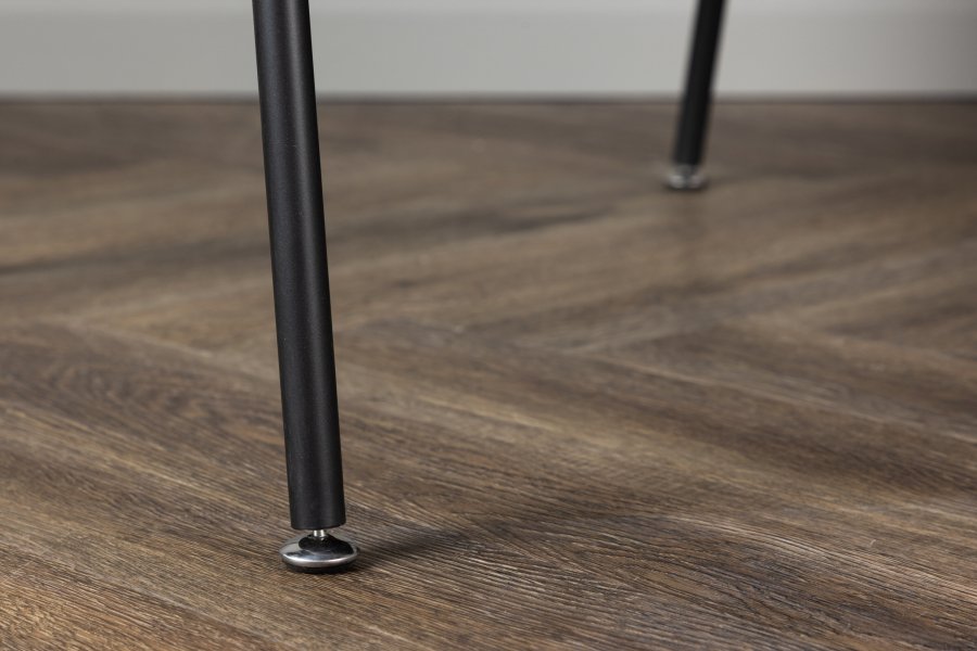 VENTURE DESIGN Catania lnestol, m. armln - lysegr polyester bouclé og sort stl