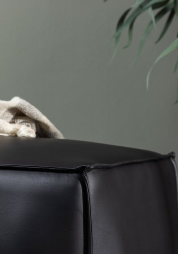 VENTURE DESIGN Palmero puf, rektangulr - mat sort PU og MDF (119x59)