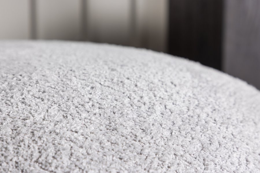 VENTURE DESIGN Bologna puf, rund - lysegr polyester bamsestof og MDF (74)